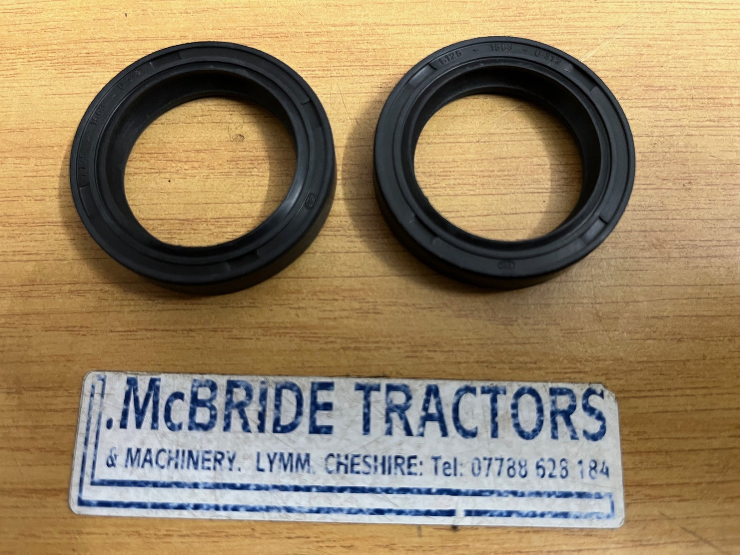 BRAKE PEDAL CROSS SHAFT SEALS
