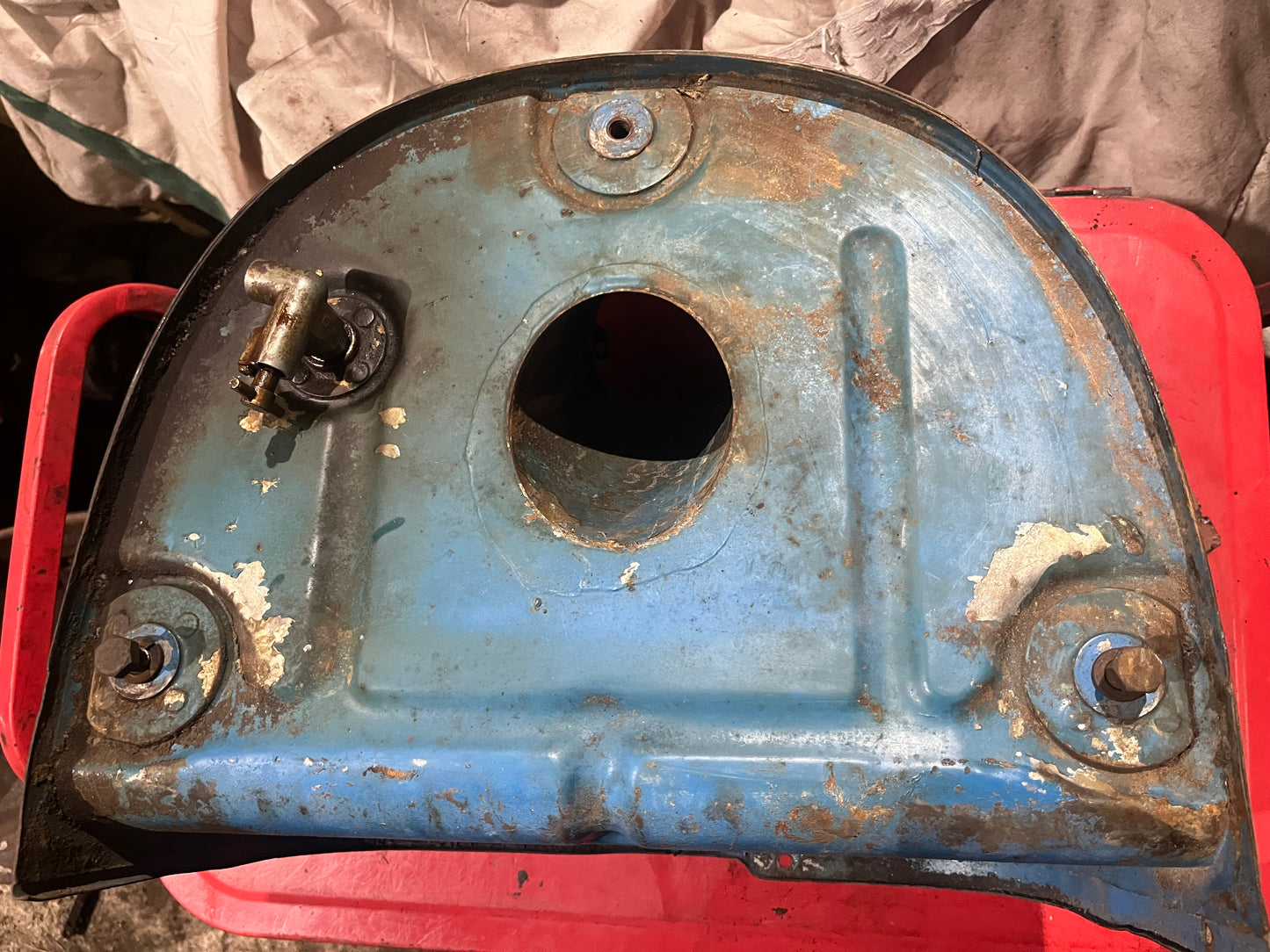 Dexta diesel tank