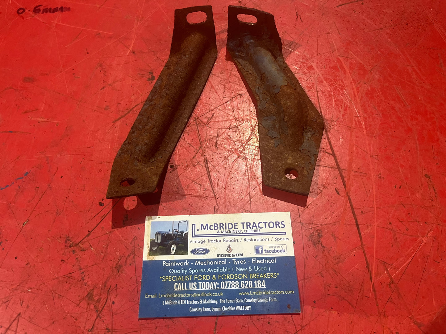 Fordson Dexta / Super Dexta Original Radiator To Nosecone Brackets (pair)