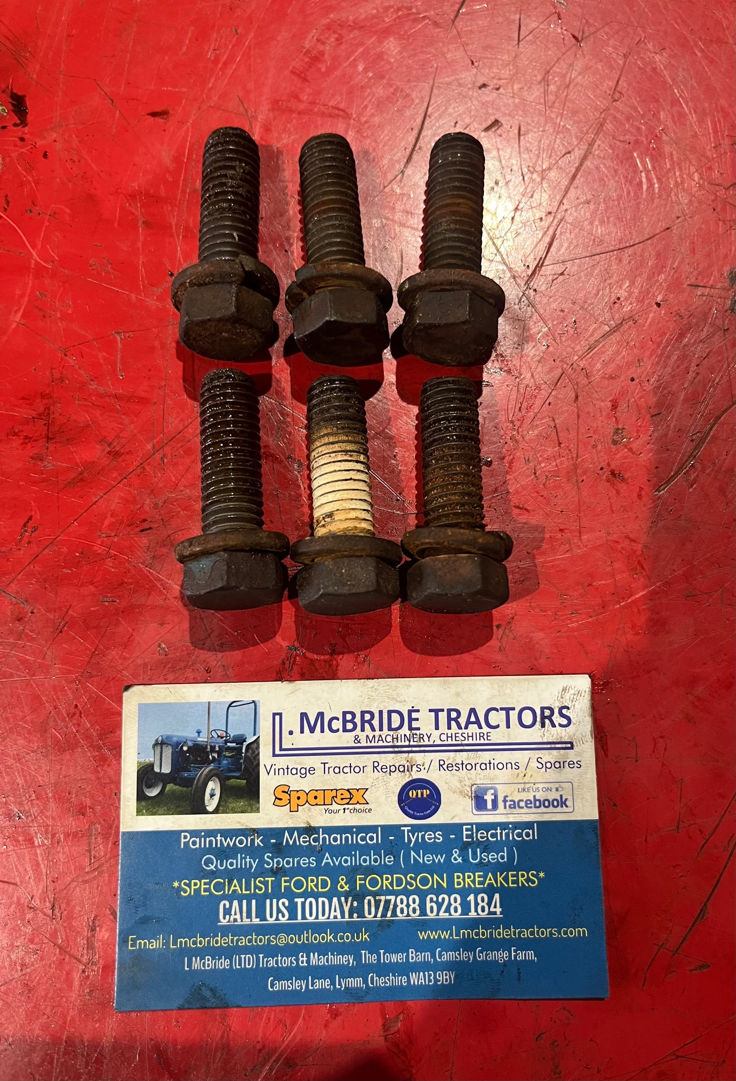 Fordson dexta / Super Dexta Hydraulic pump bolts