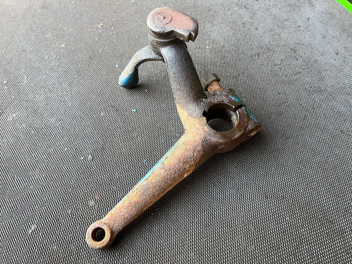 Dexta parking brake Pawl latch Assy