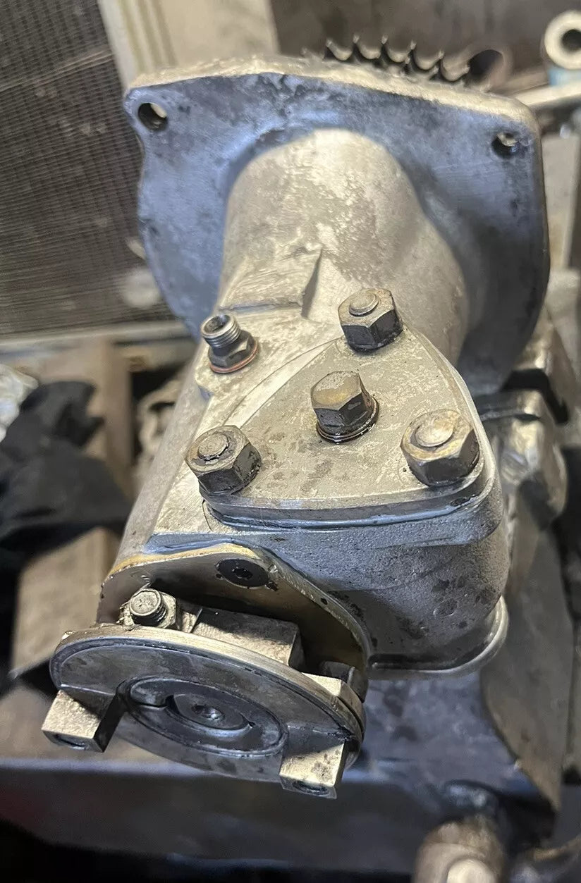 Perkins P3 P4 P6 Injection Pump Driveshaft Seal & End Plate Fasteners