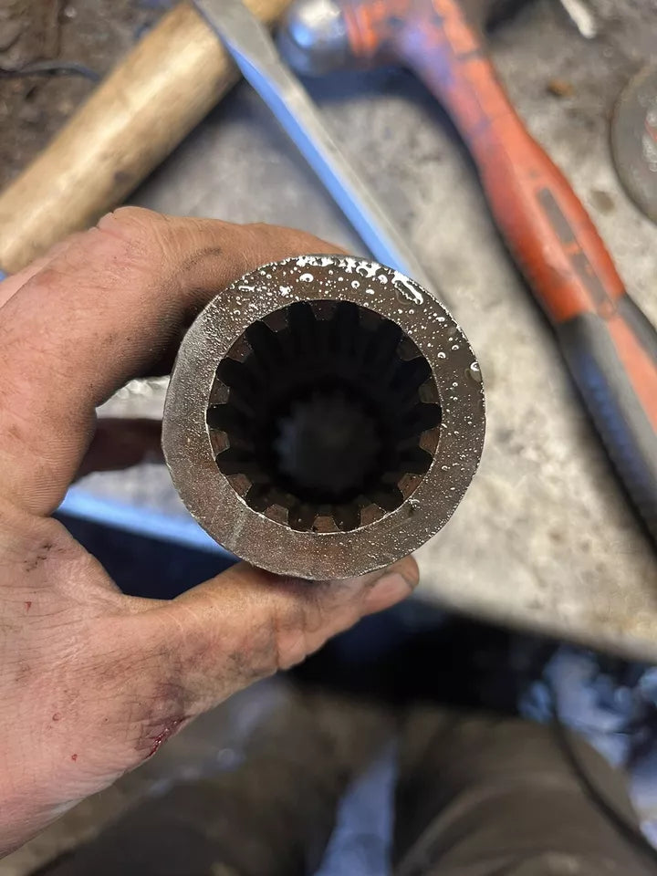 Fordson dexta Transmission/ Back End Slide Coupling 14 spline drive