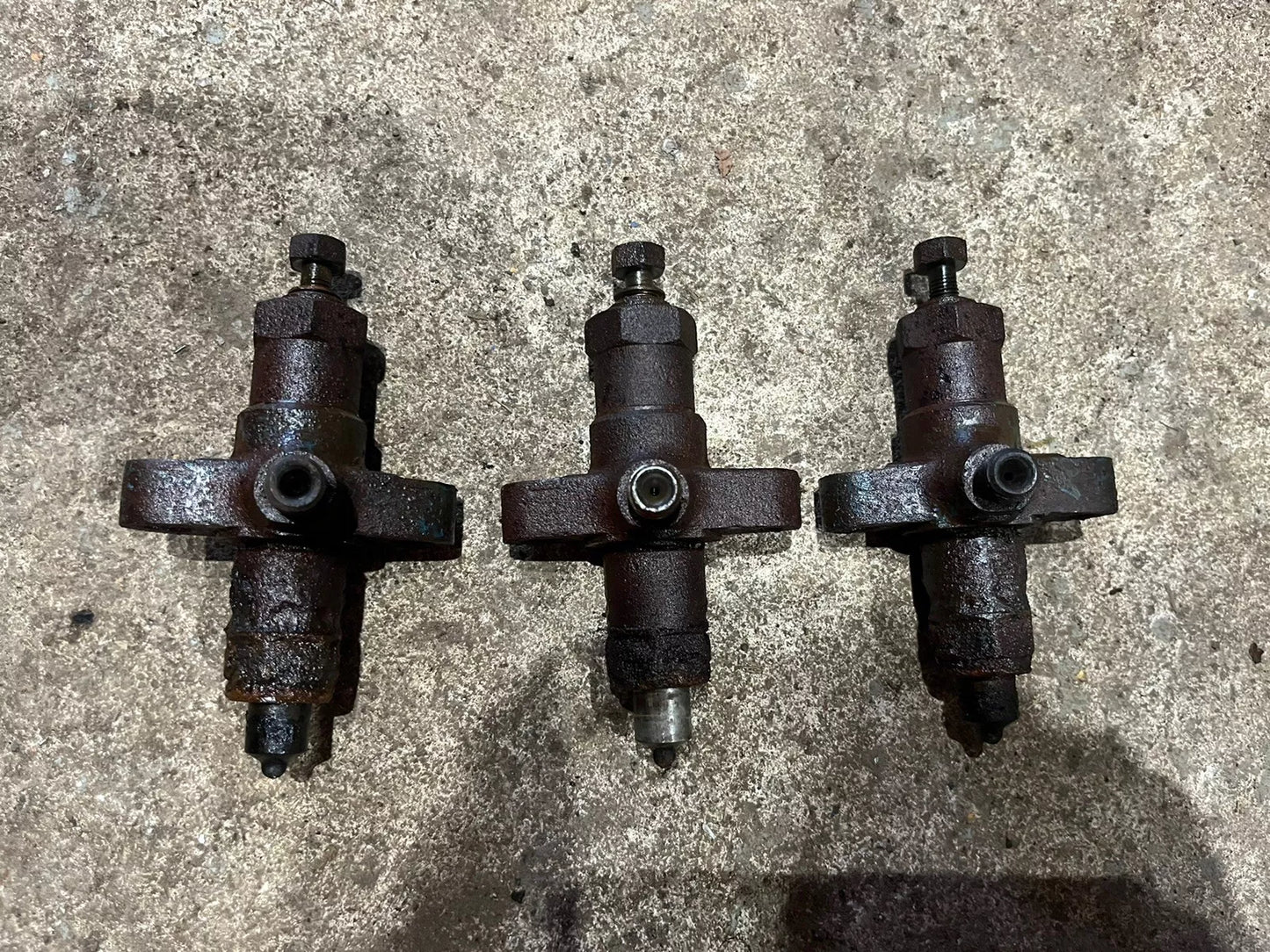 Fordson Dexta / Super Dexta Diesel Injectors X3