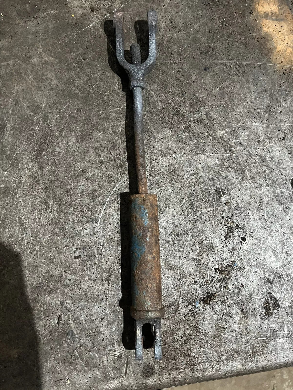 Ford 4000 4100 4600 Original Diff Lock Damper