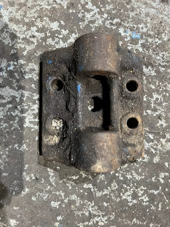 Fordson Major Drawbar Bracket