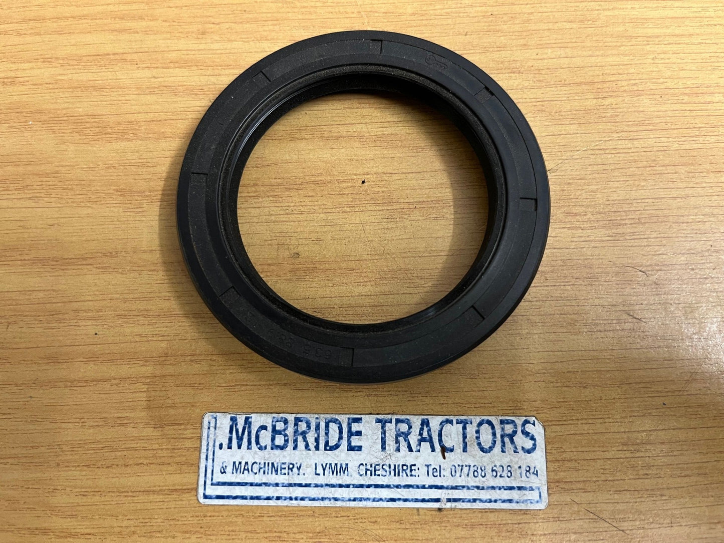 MAJOR CRANKSHAFT PULLEY OIL SEAL EARLY WIDE FANBELT