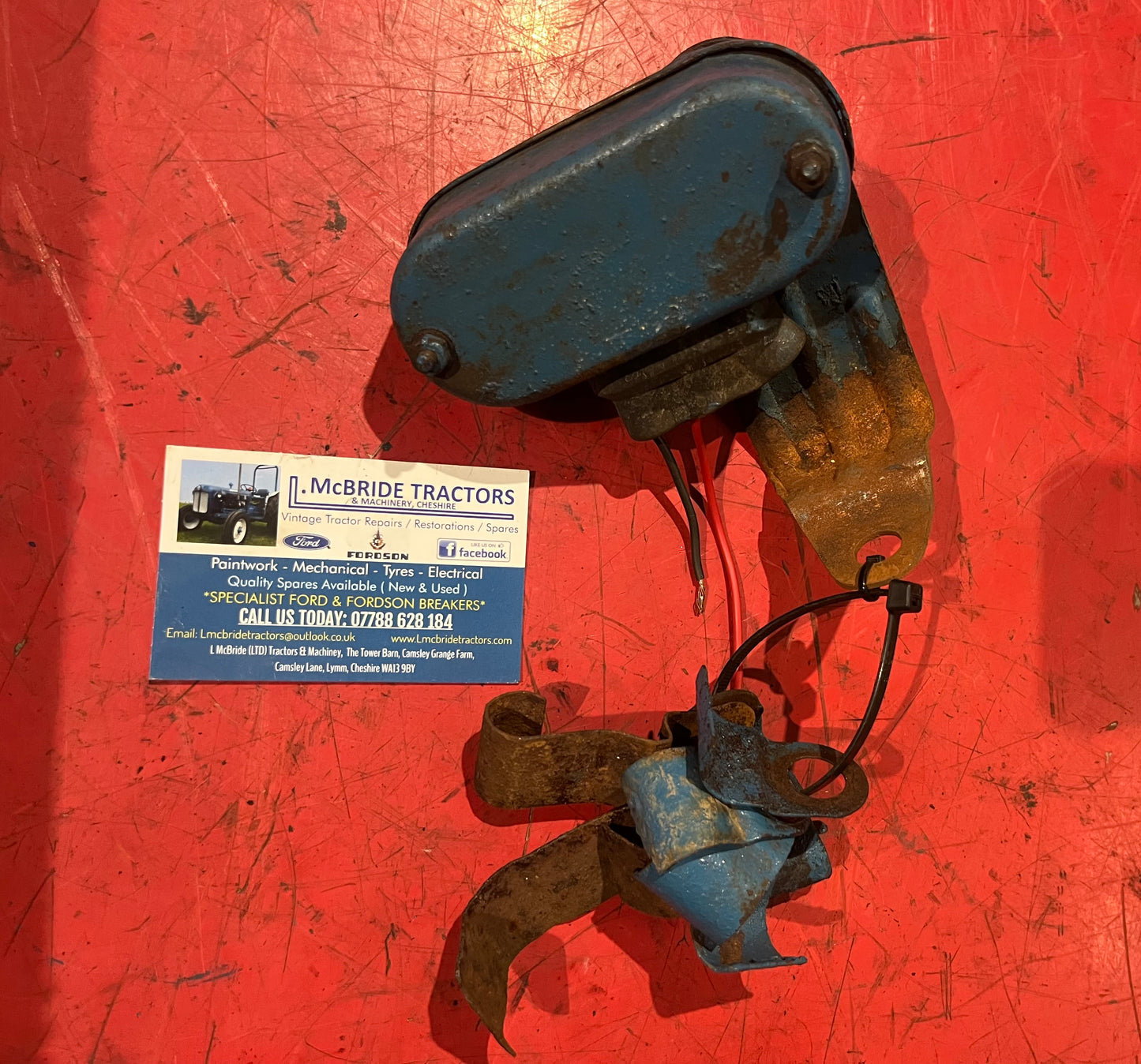 Fordson Major original numberplate light & bracket with wiring clips