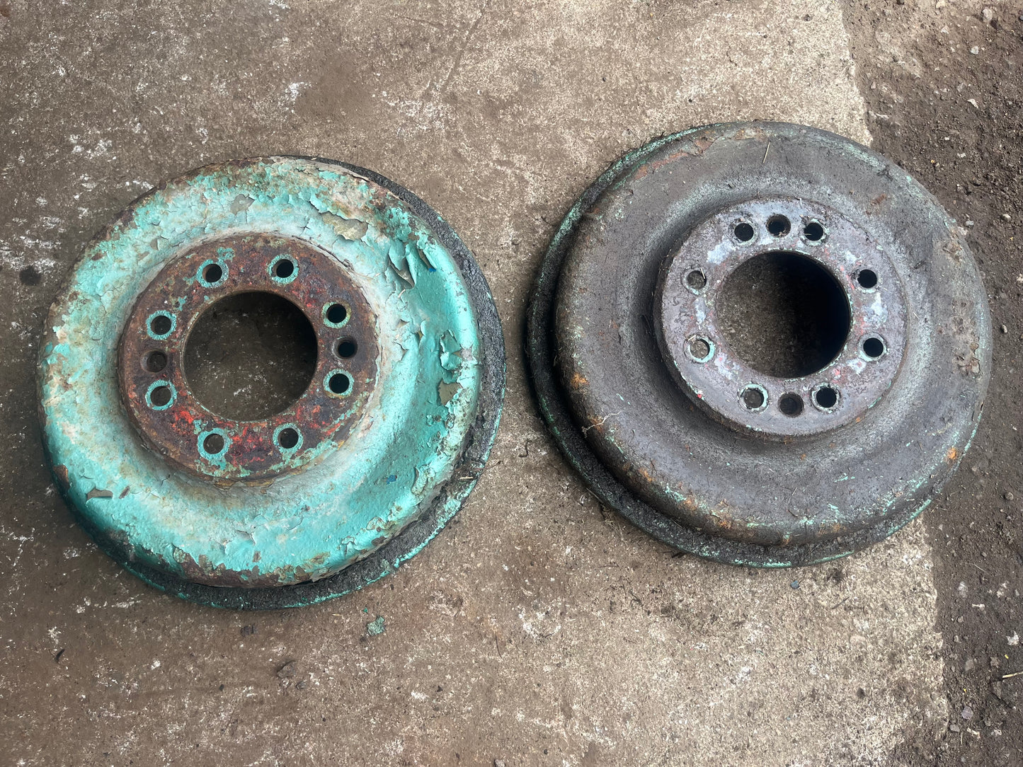Brake drums (pair)