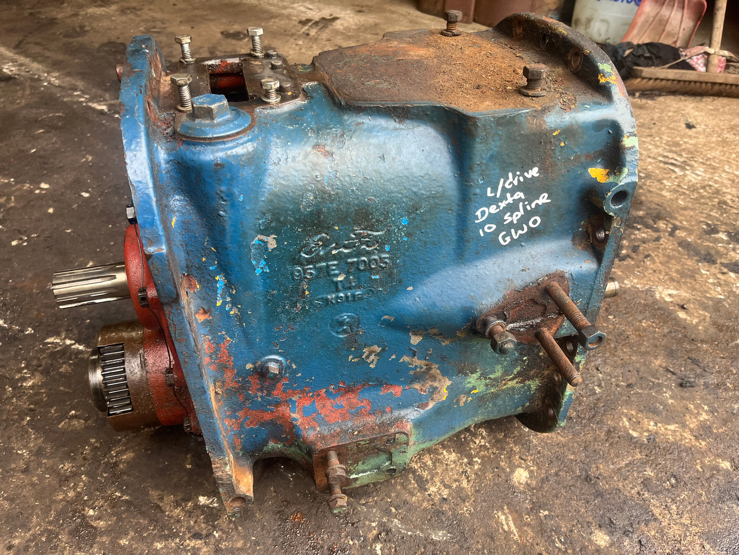 Fordson Dexta / Super Dexta Gearbox 10 Spline LiveDrive