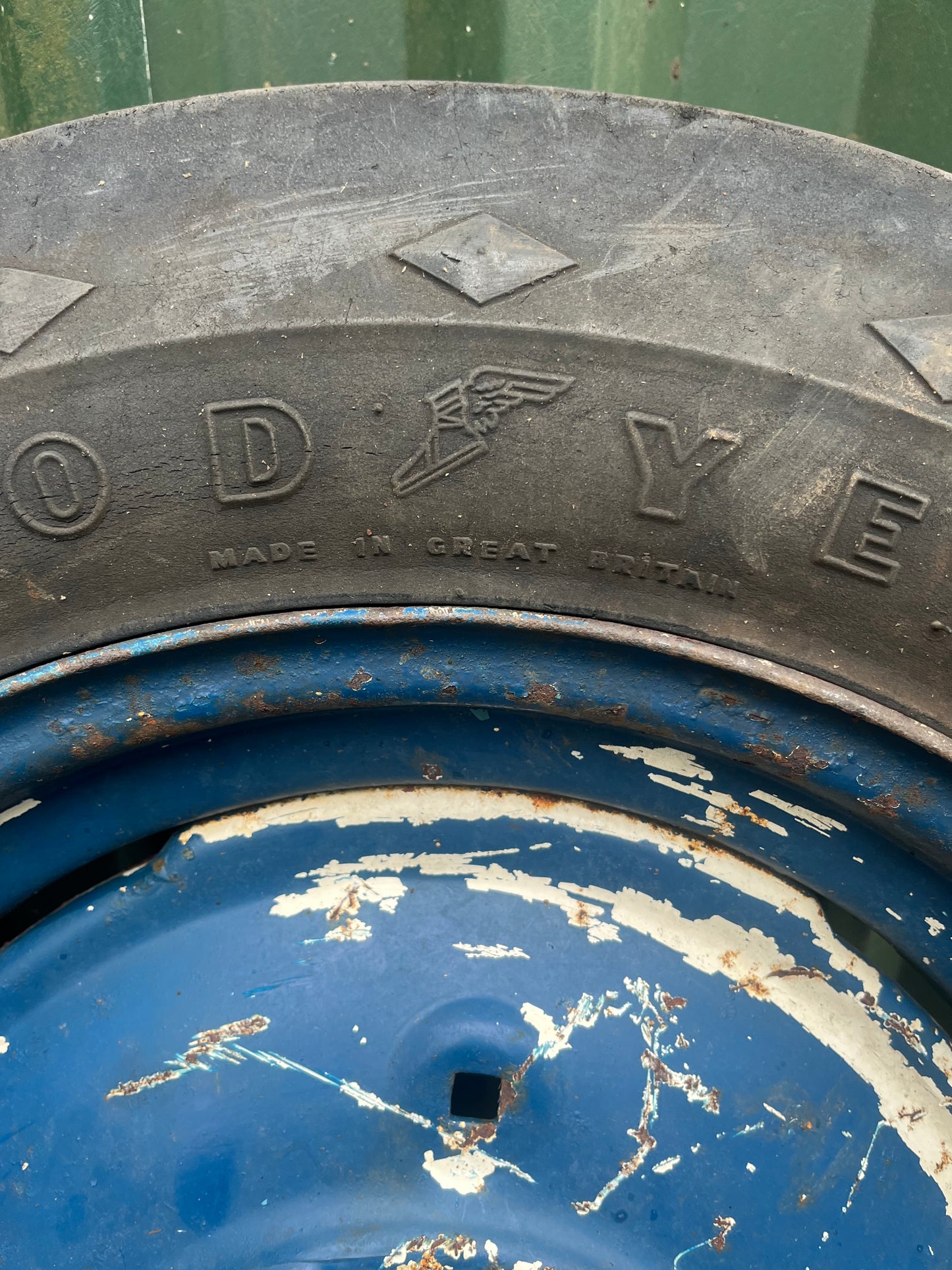 6.00 x 19 wheel & tyre
