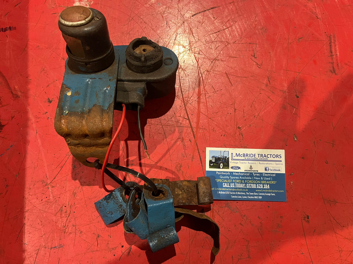 Fordson Major original numberplate light & bracket with wiring clips