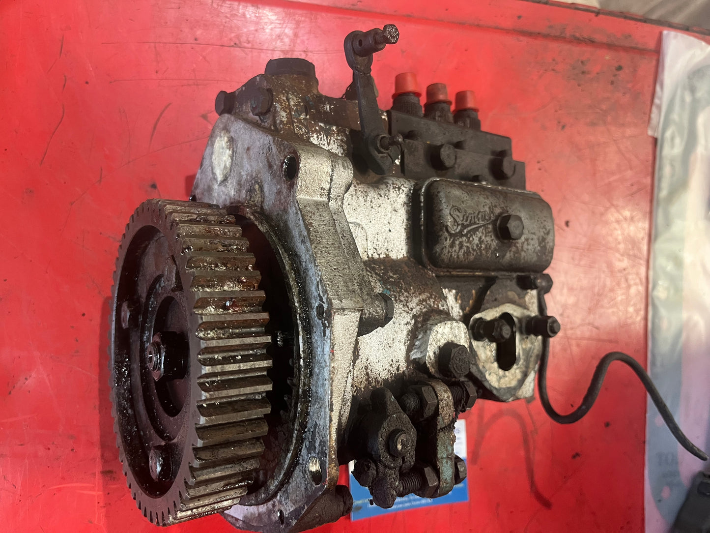 Simms minimec mechanical injection pump