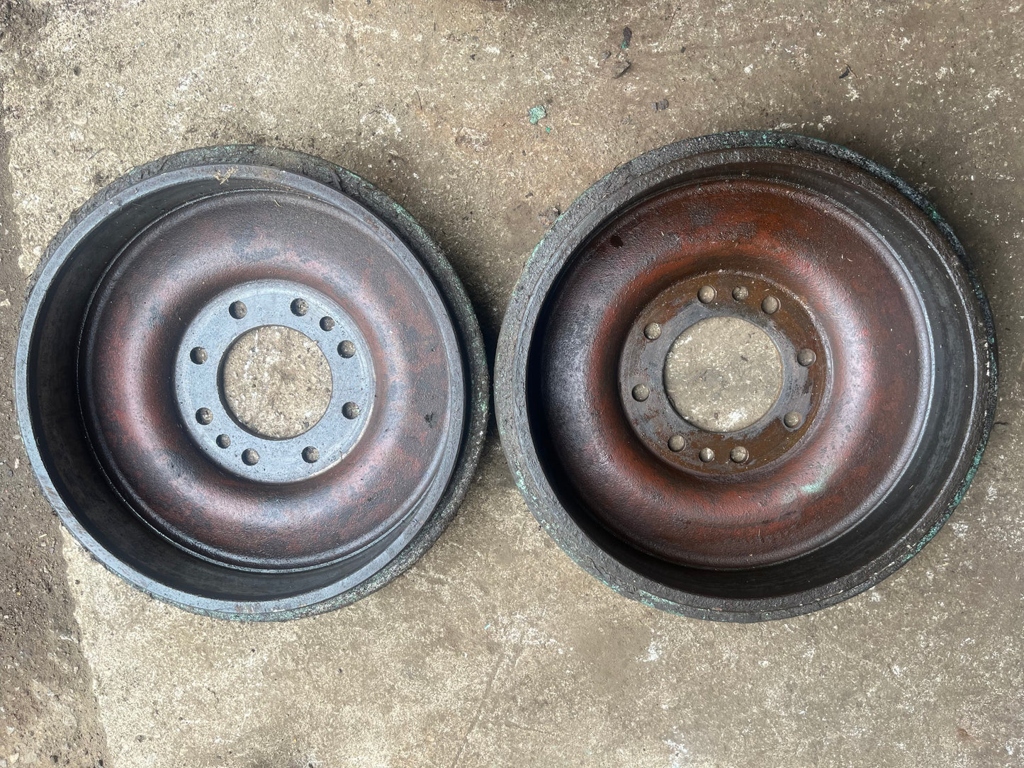 Brake drums (pair)