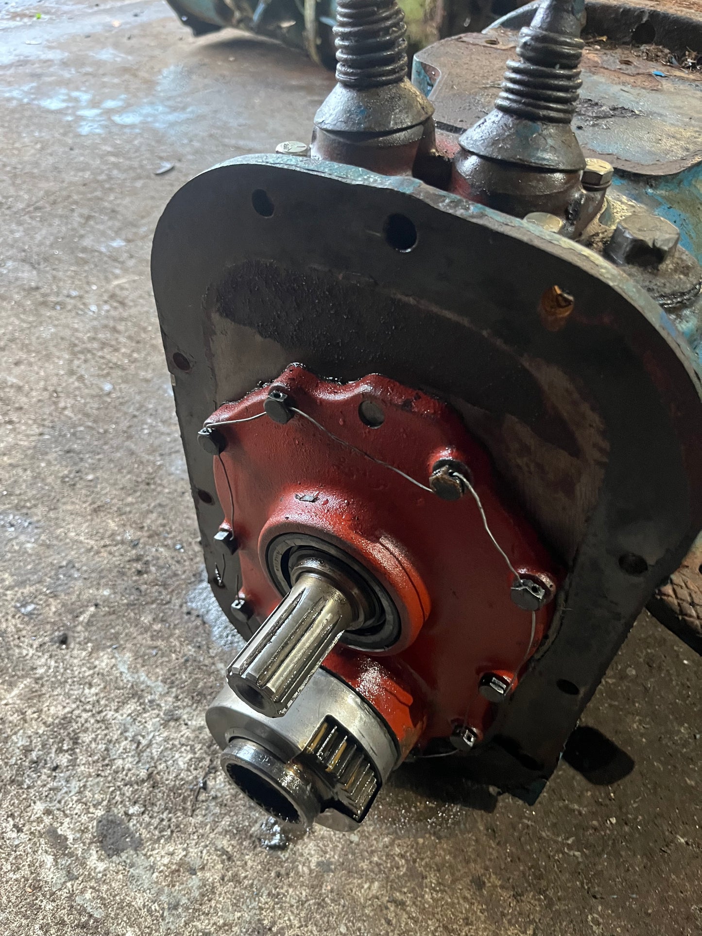Fordson Dexta / Super Dexta Gearbox 10 Spline single clutch
