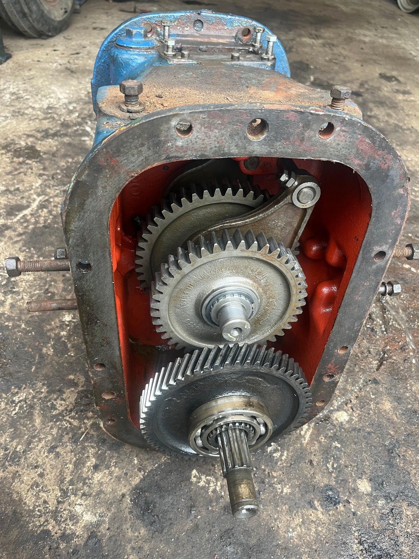 Fordson Dexta / Super Dexta Gearbox 10 Spline LiveDrive