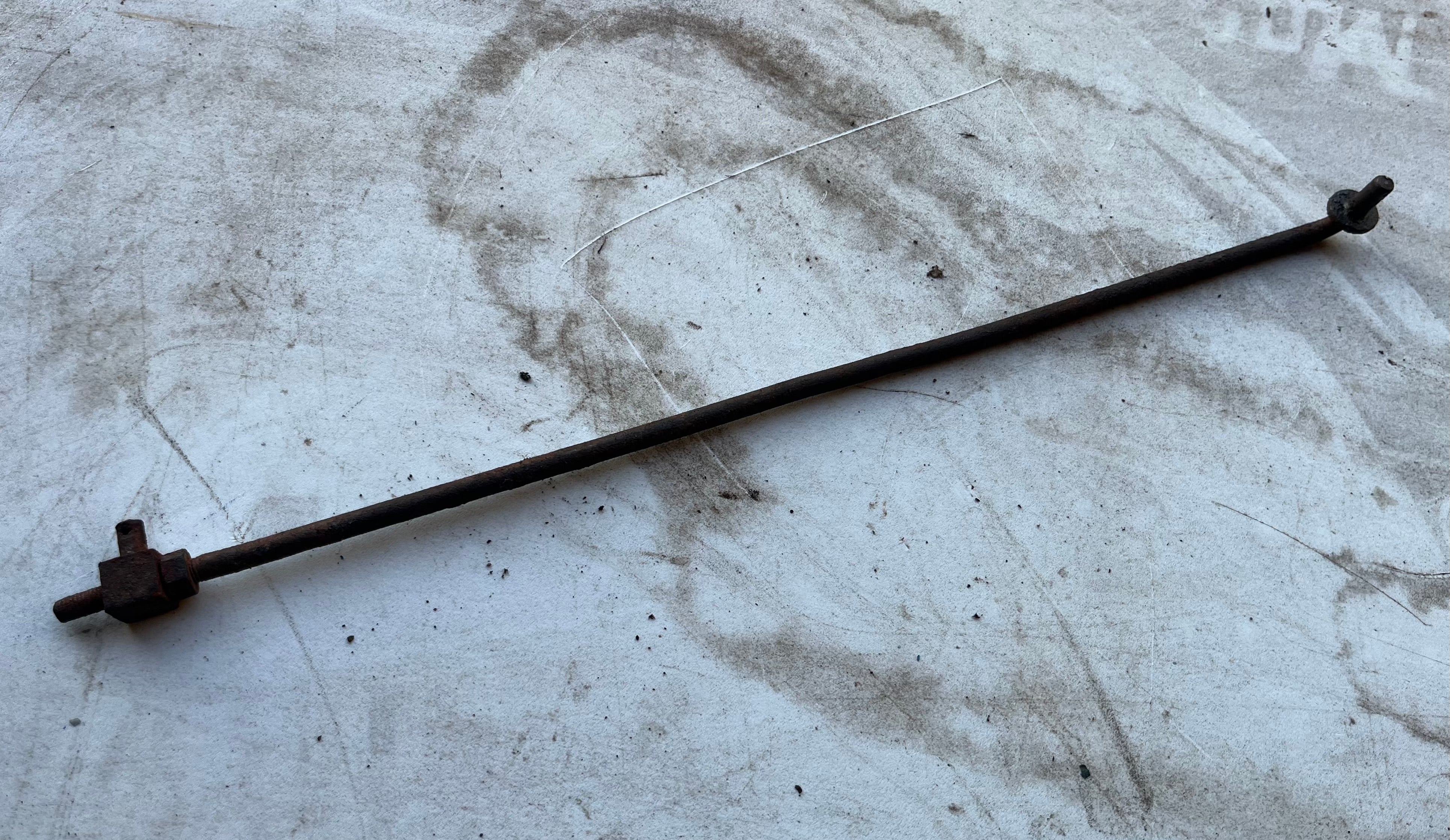 Throttle rod – L McBride Tractors & Machinery