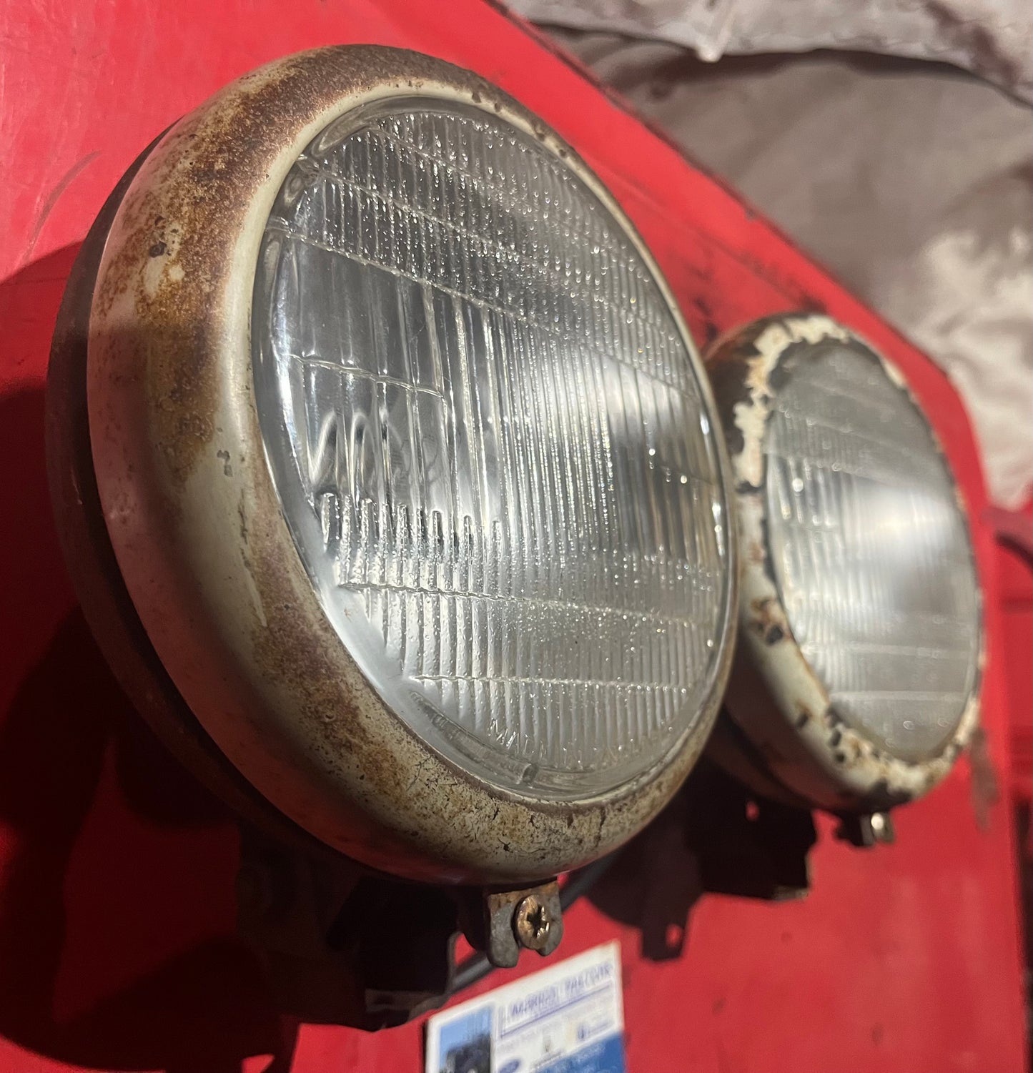 Super Dexta / Super Major Butlers headlights