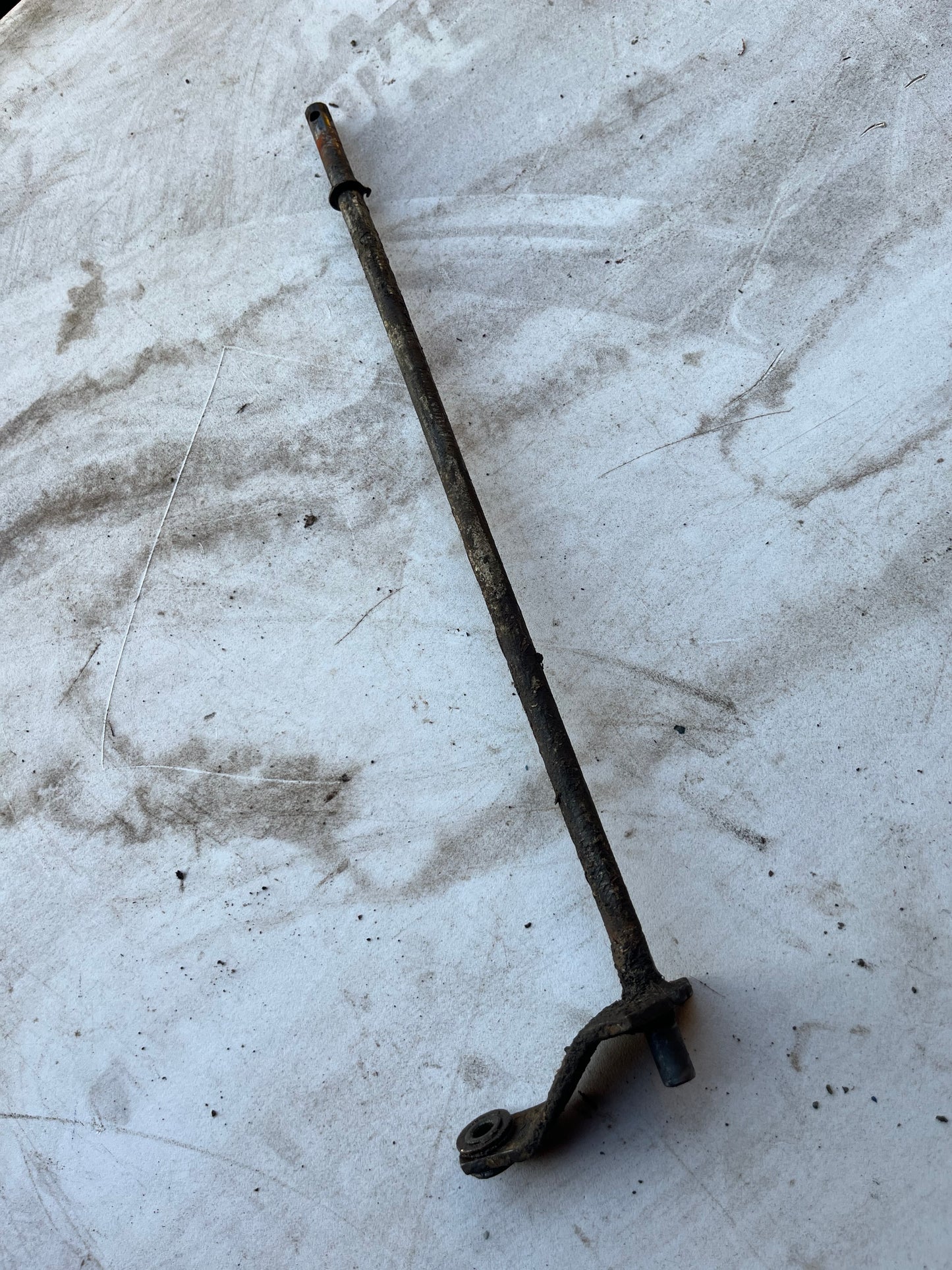 Throttle rod