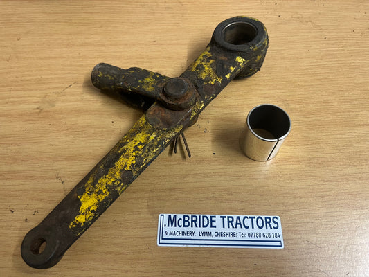 Clutch balance lever bush