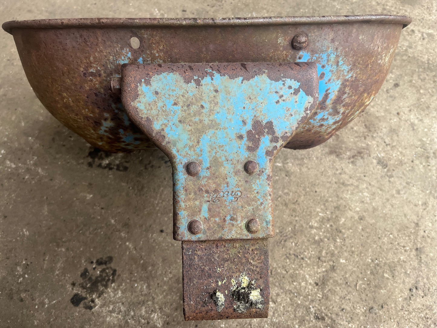 Original seat pan & bracket