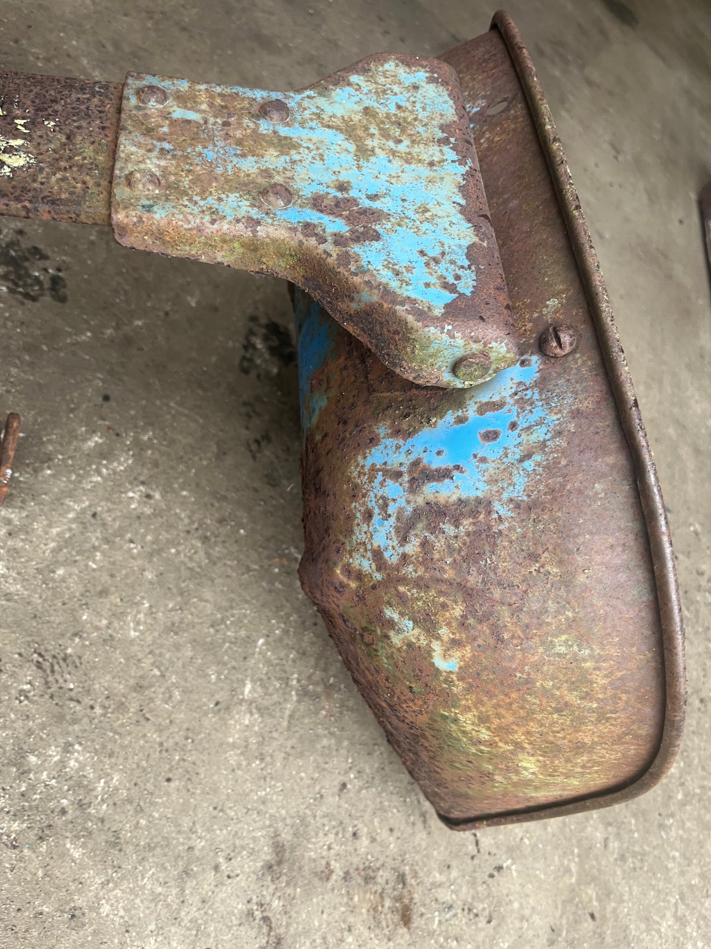 Original seat pan & bracket