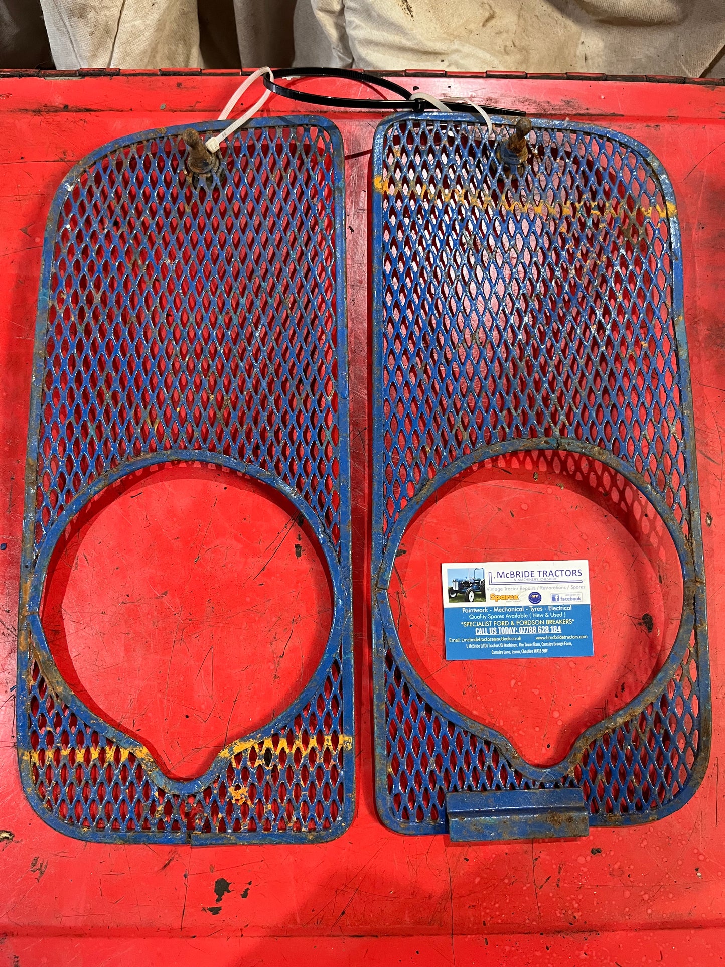 Original Dexta / super Dexta grilles (pair)