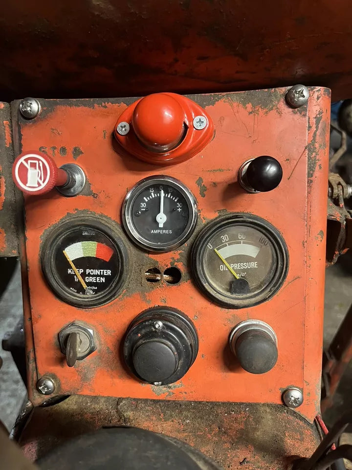 NUFFIELD / LEYLAND ORIGINAL STYLE STAINLESS DASH TINWORK FASTENERS