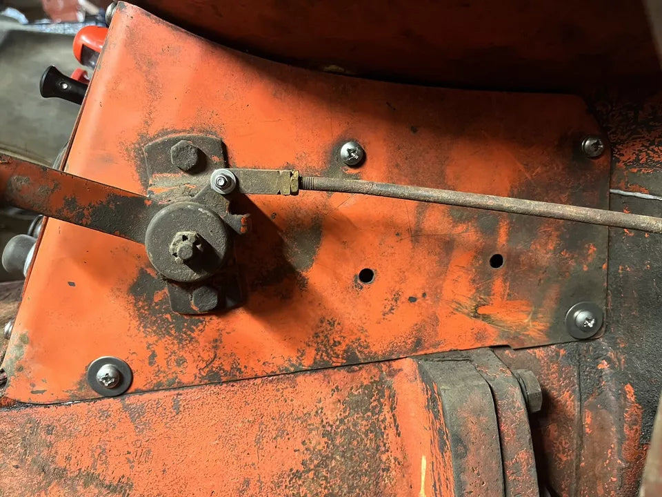 NUFFIELD / LEYLAND ORIGINAL STYLE STAINLESS DASH TINWORK FASTENERS