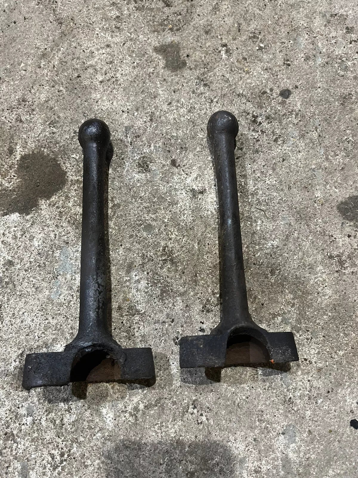 Ferguson Te20 Foot Rest Pegs Pair