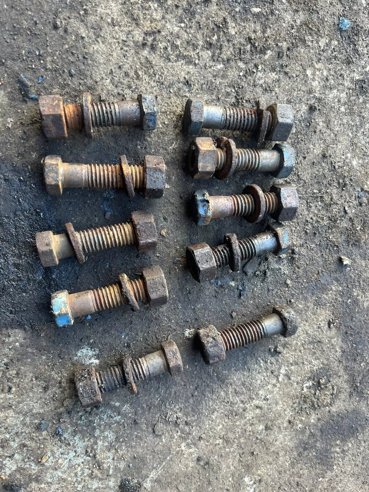 Fordson dexta / Super Dexta gearbox bellhousing bolts