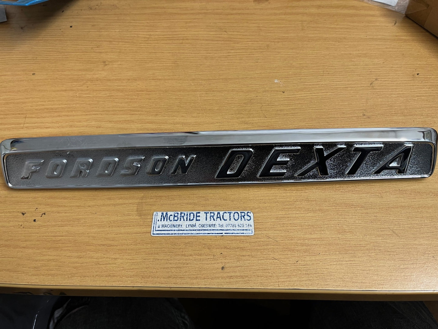 FORDSON DEXTA BONNET BADGE