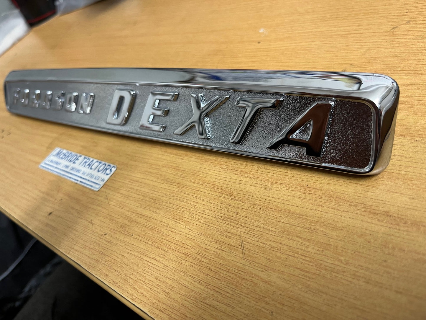 FORDSON DEXTA BONNET BADGE