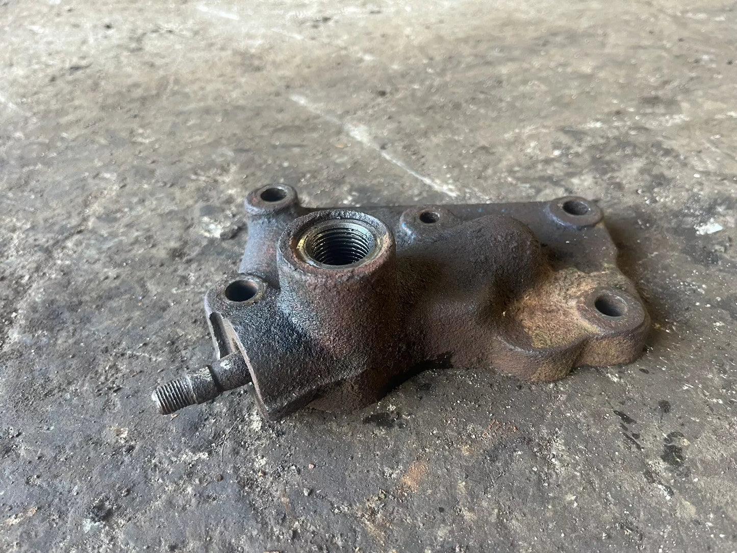 Fordson Dexta Hydraulic External Service Valve