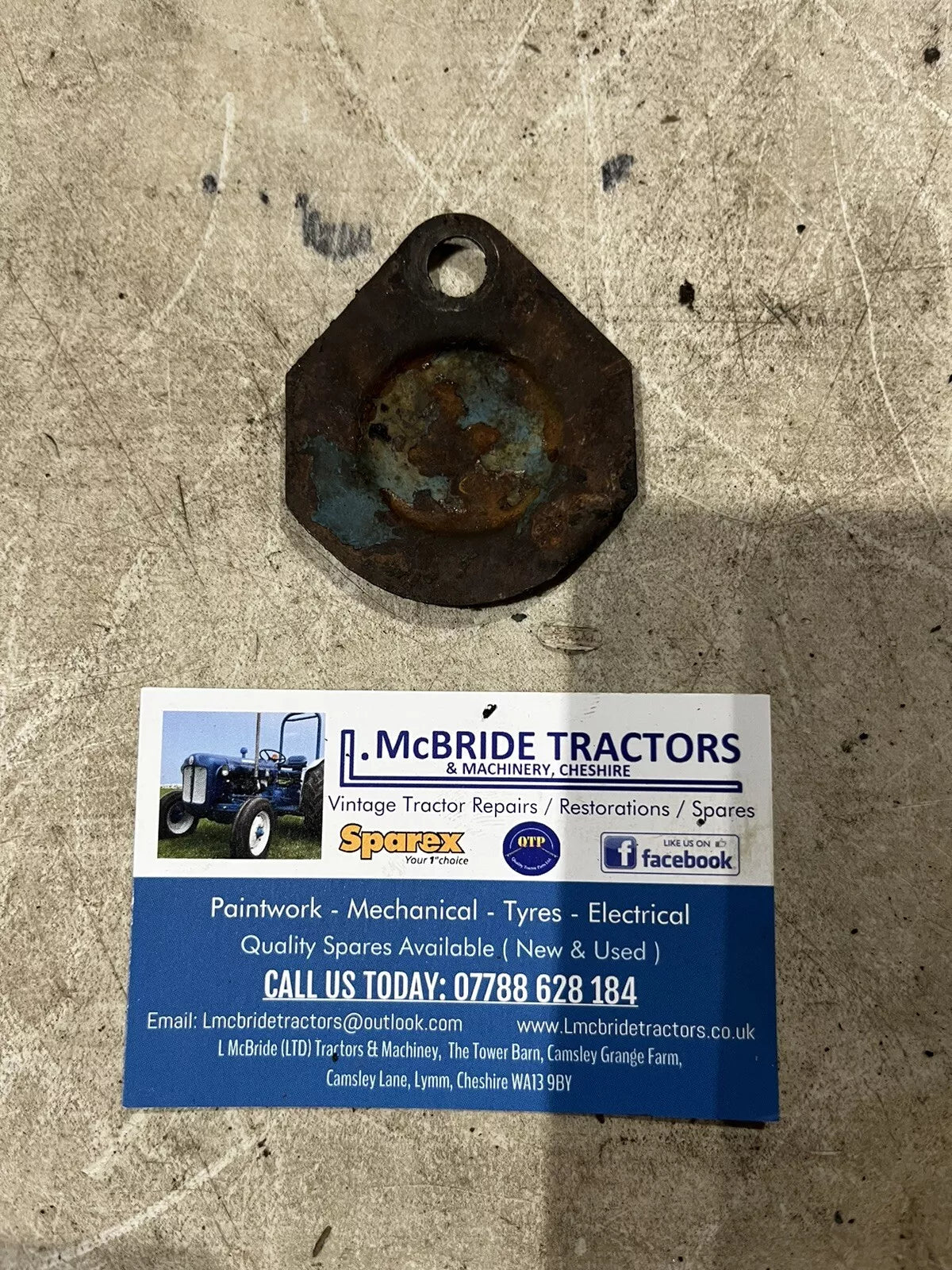 Fordson Dexta / Super Dexta Bellhousing Flywheel Inspection Plate