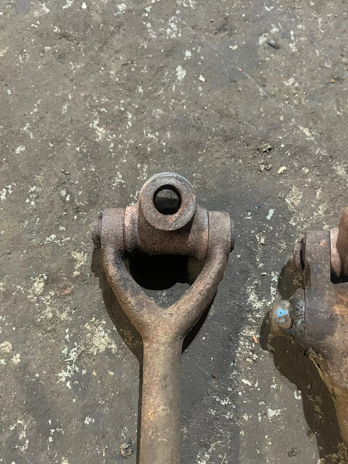 Fordson Dexta / Super Dexta Original Levelling Drop Arms Rear Linkage