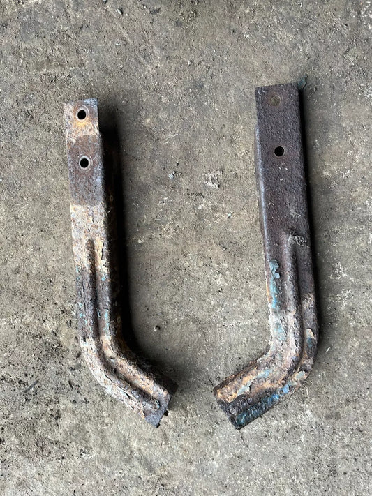 Fordson Dexta / Super Dexta Original Nosecone Brackets (pair)