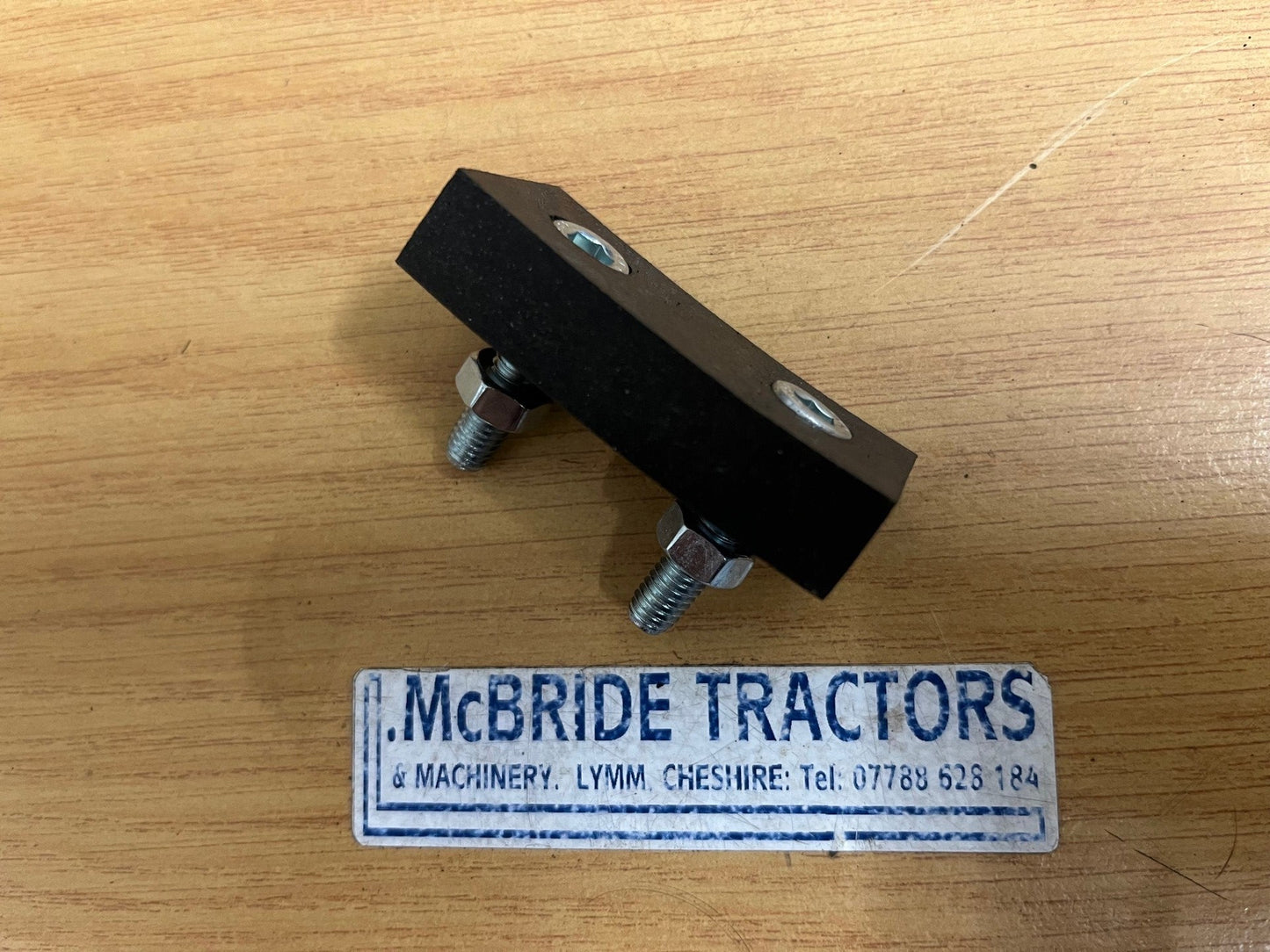 MASSEY FERGUSON 35 /135 ETC RUBBER SEAT BLOCK