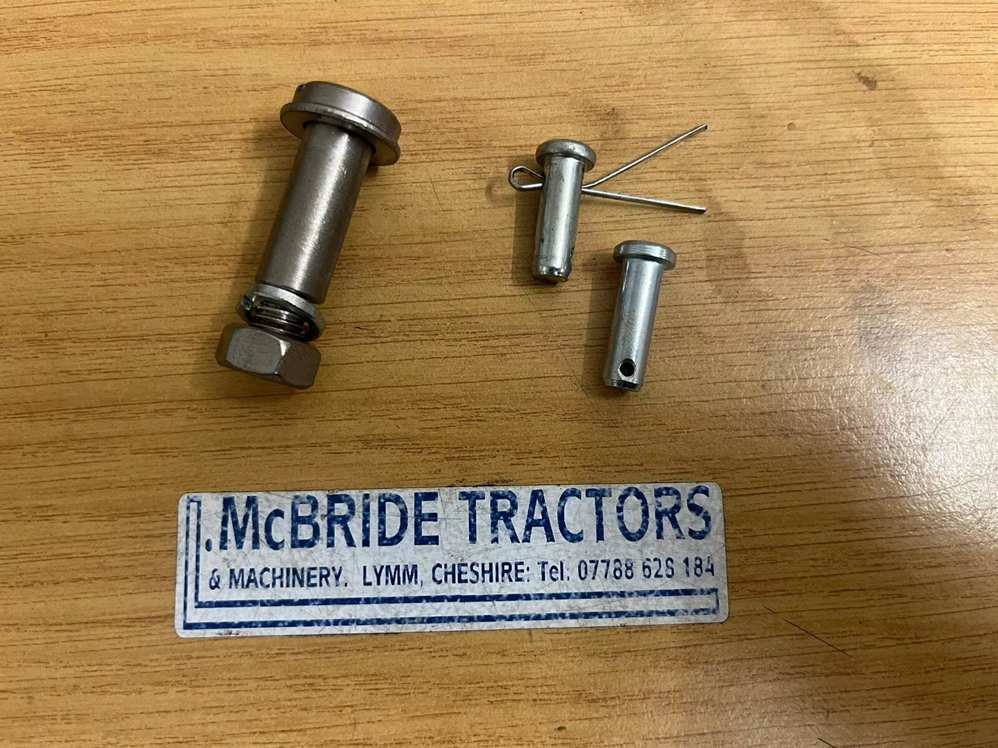 Fordson dexta / Super Dexta / Super Major Flow Valve Linkage Pivot Bolt & Pins