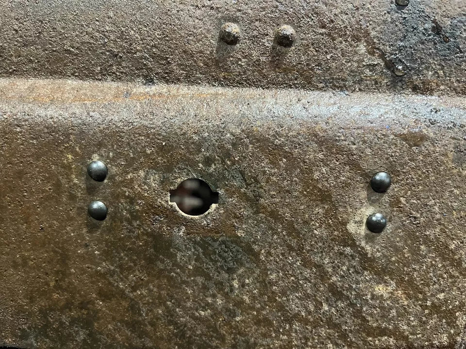 Fordson Dexta / Major Bonnet handle catch rivets as original