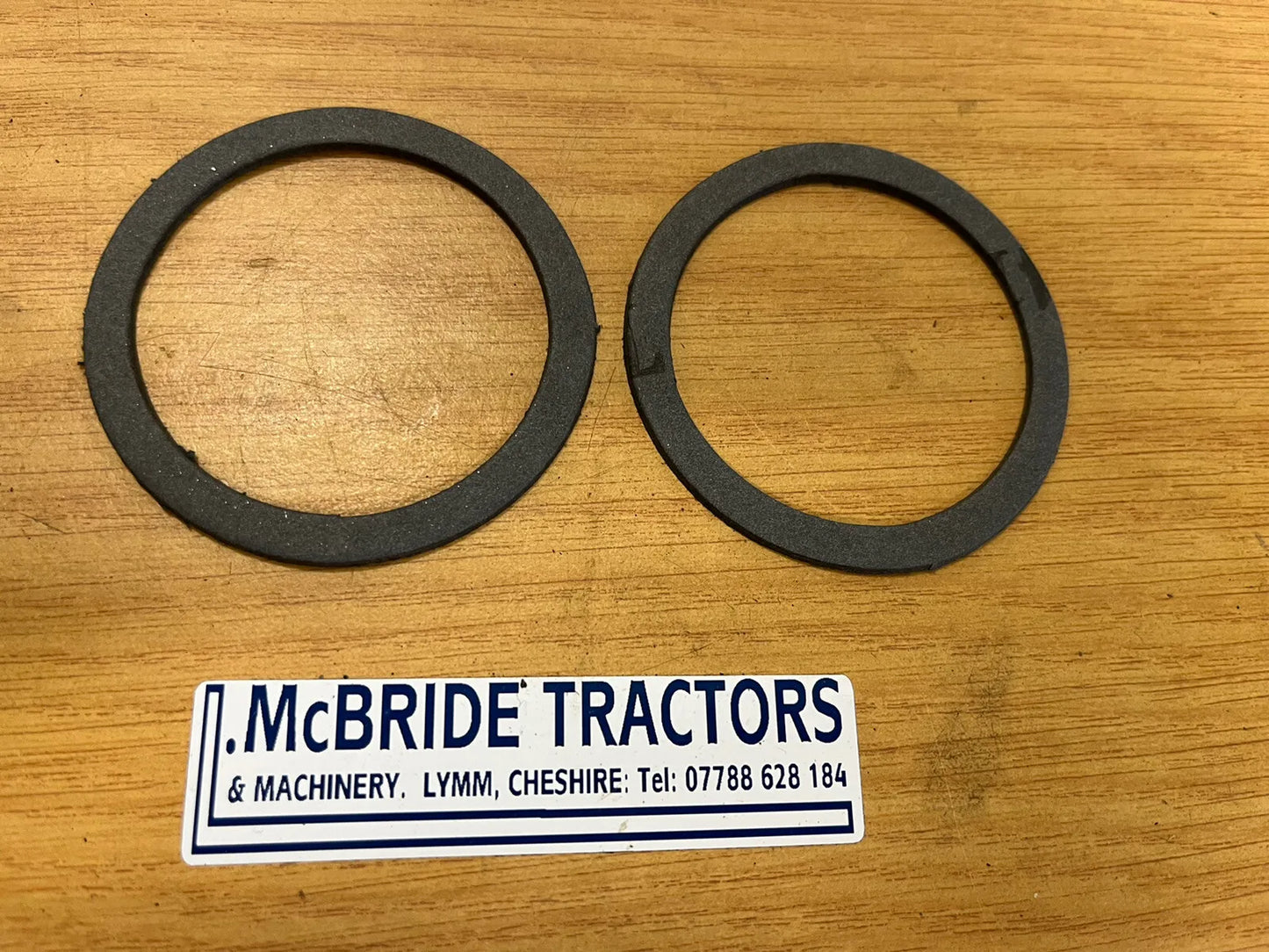 Fordson Major Transmission Oil Filler Plug & Rear Axle Drain Plug Gaskets Pair