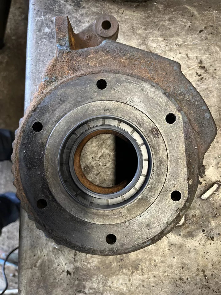 Fordson Super Major brake Shaft Seals (pair)